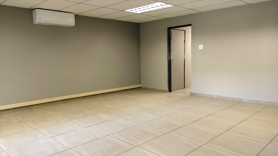 To Let Commercial Property for Rent in Safari Gardens North West